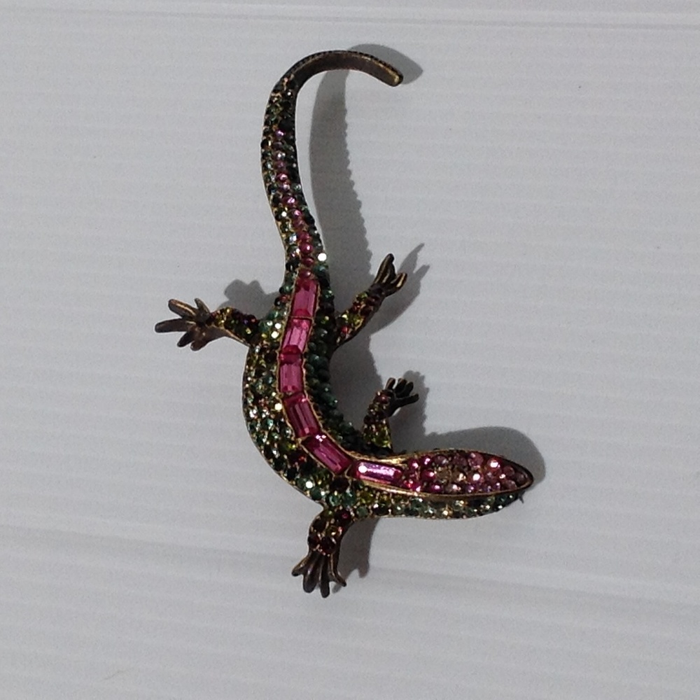 Jay Strongwater Multicolored Gecko Lapel Pin